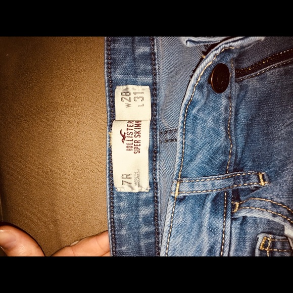 Hollister Womens Jeans 7R - Picture 2 of 5